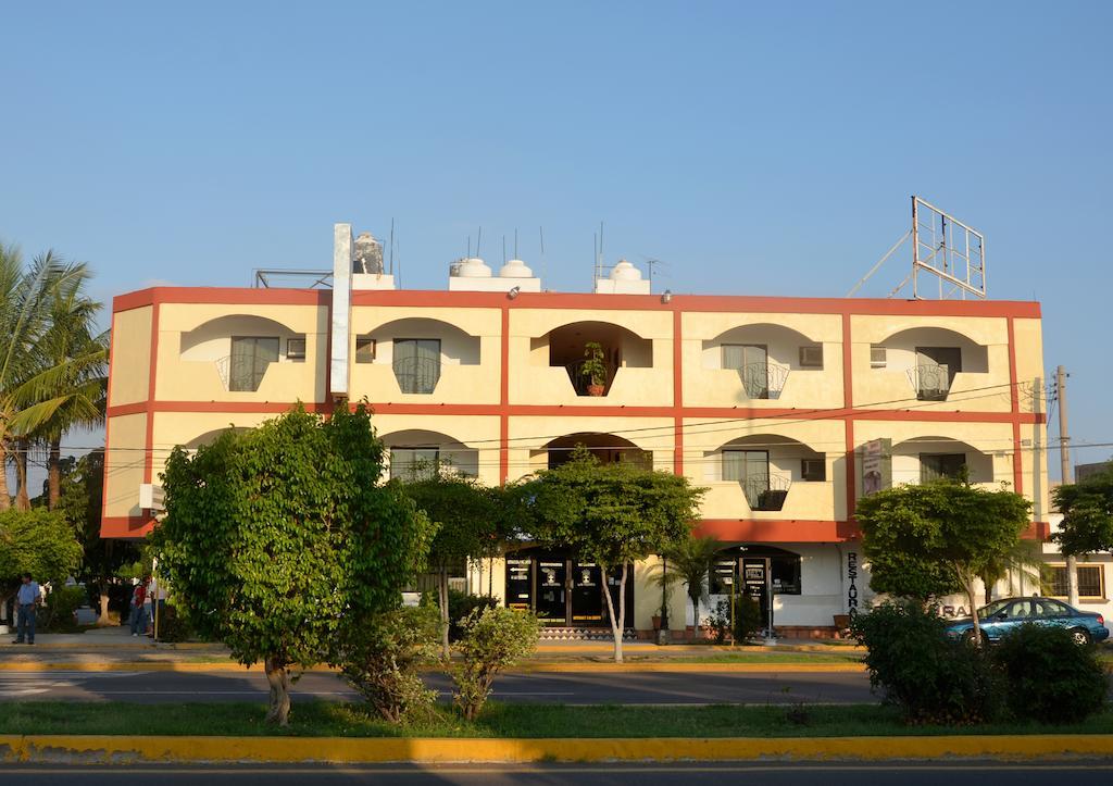 Hotel Las Fuentes لوس موتشيس المظهر الخارجي الصورة