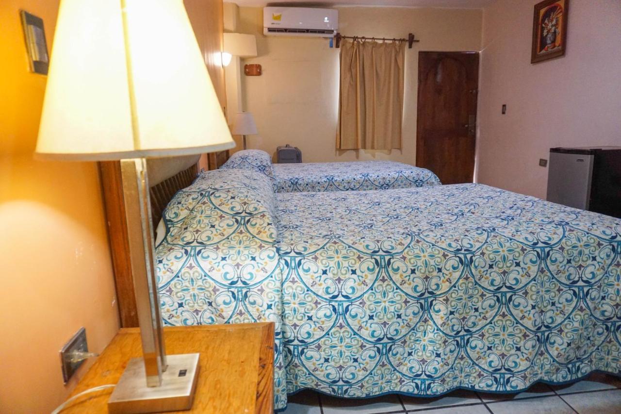 Hotel Las Fuentes لوس موتشيس المظهر الخارجي الصورة