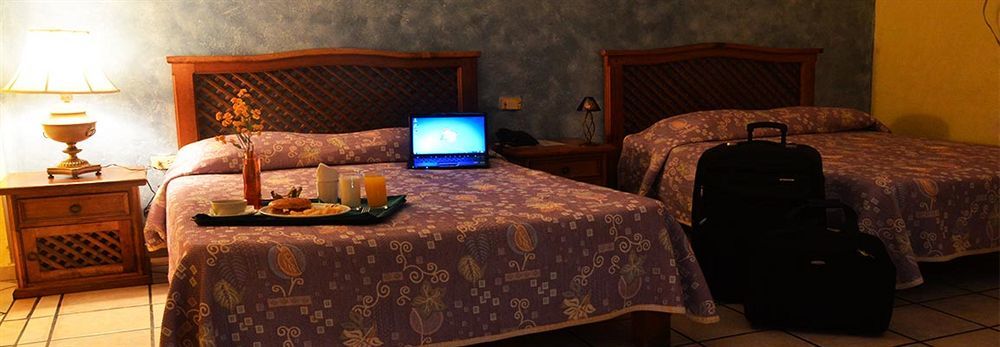 Hotel Las Fuentes لوس موتشيس المظهر الخارجي الصورة