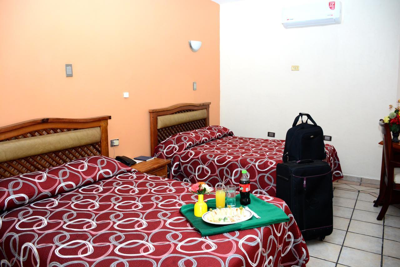 Hotel Las Fuentes لوس موتشيس المظهر الخارجي الصورة